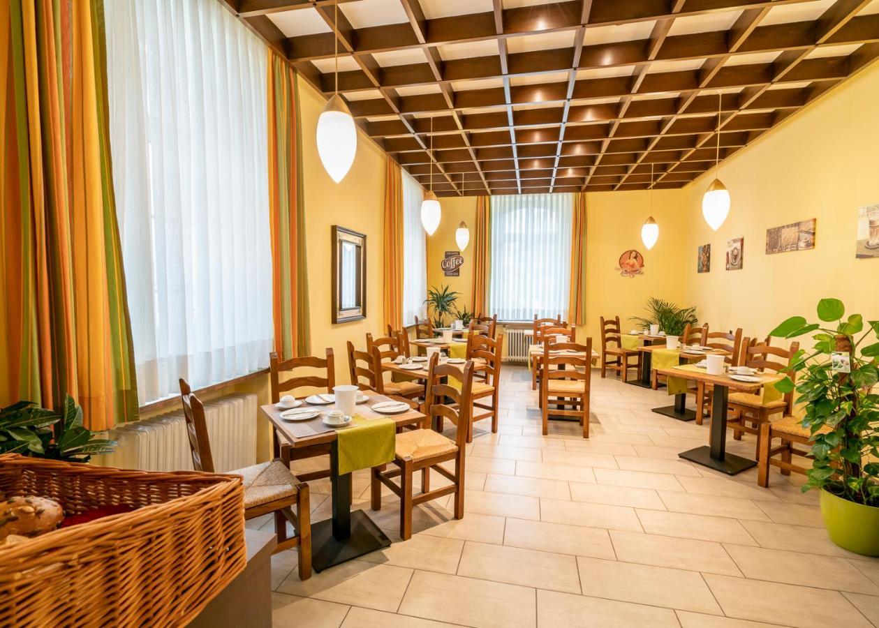 Hotel Restaurant Schwert Kehl Exterior photo